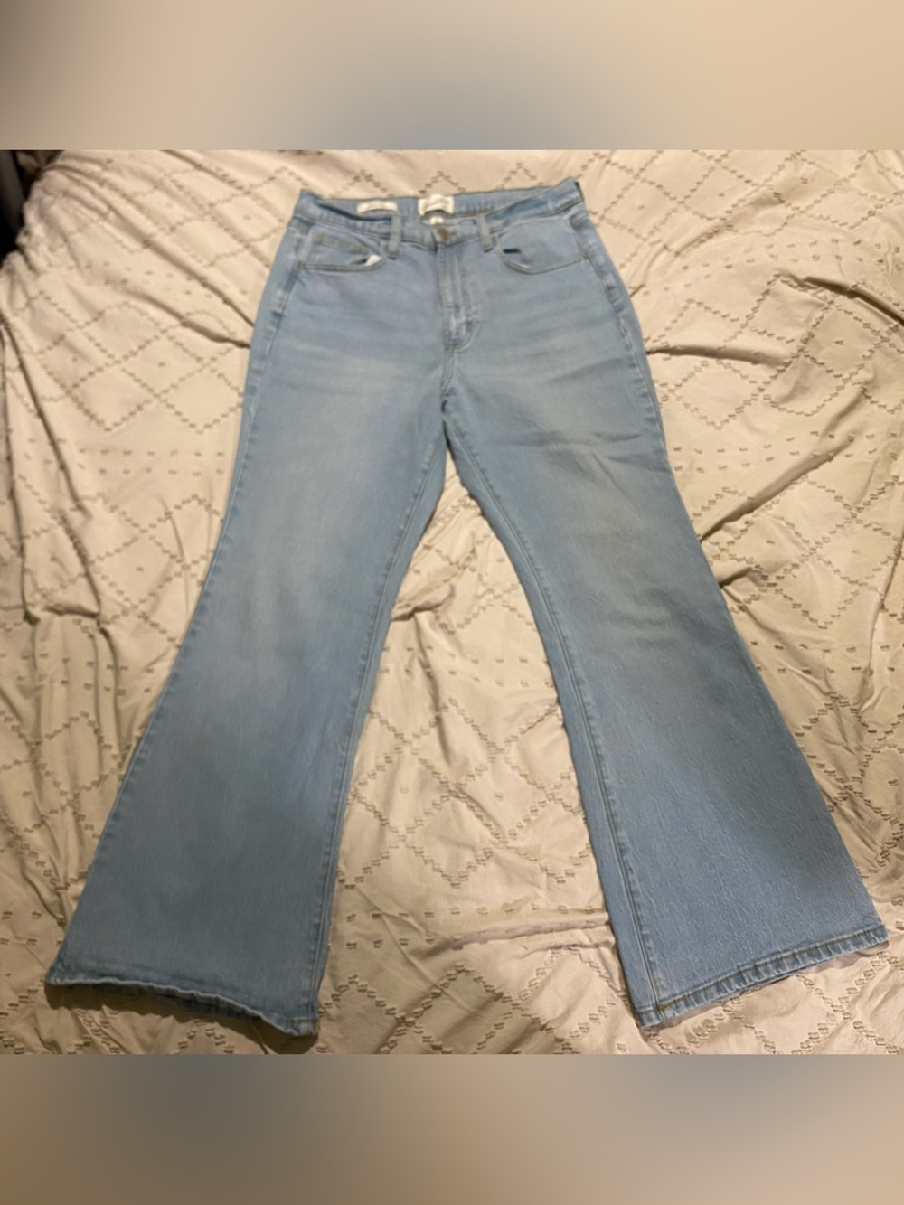 Universal Thread Jeans